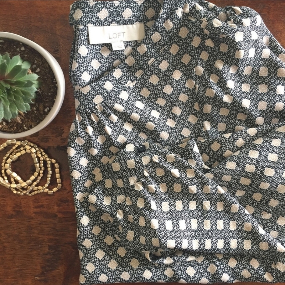 LOFT long sleeve patterned blouse